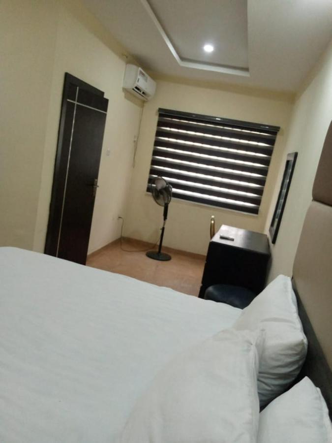 Senators Suites And Towers Hotel Omole Dış mekan fotoğraf