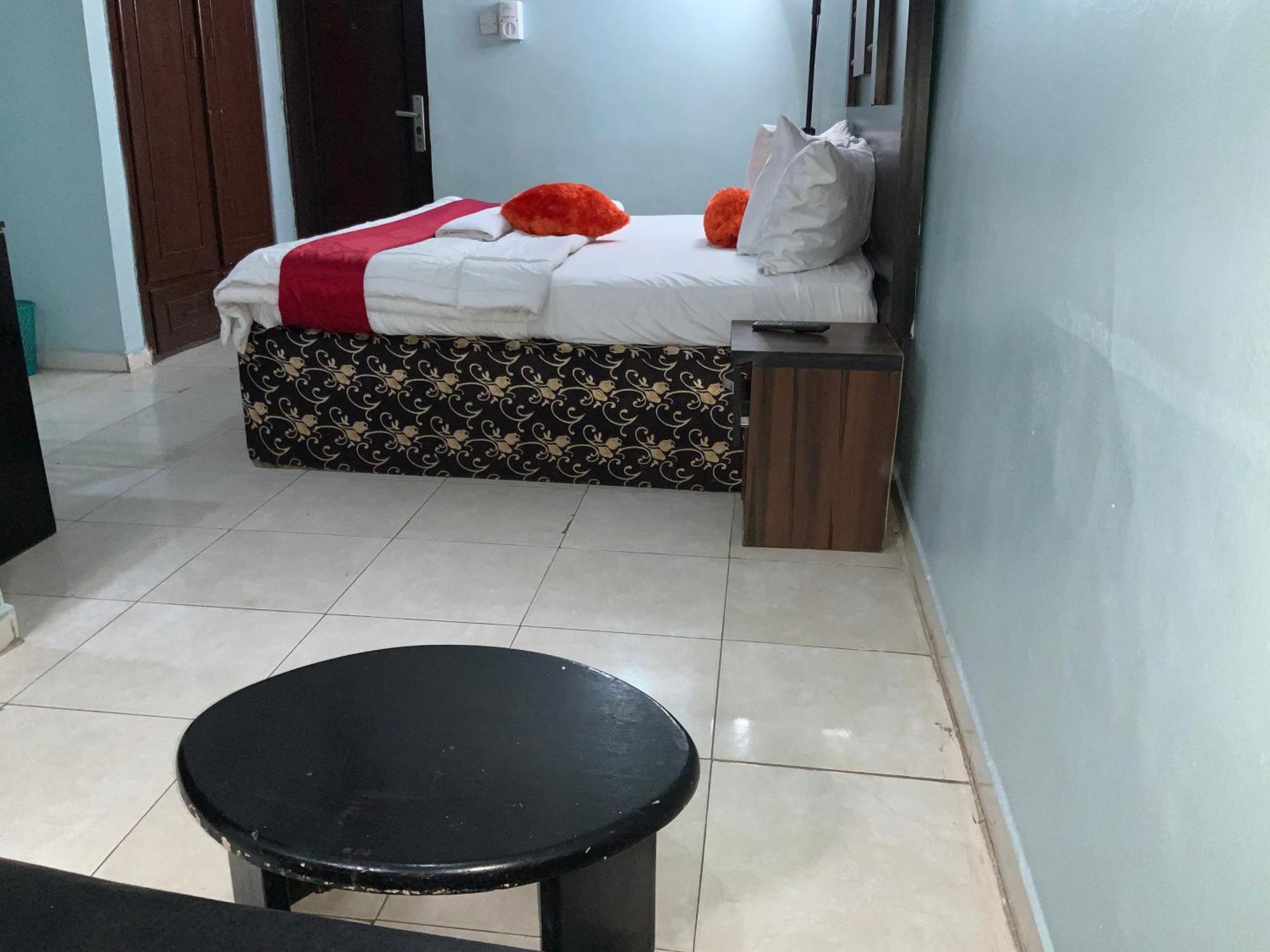 Senators Suites And Towers Hotel Omole Dış mekan fotoğraf
